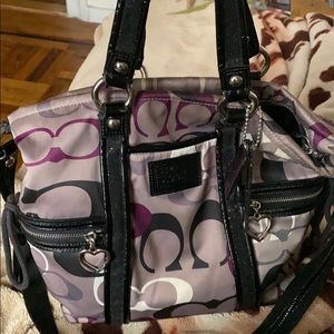 Coach medium shoulder bag.